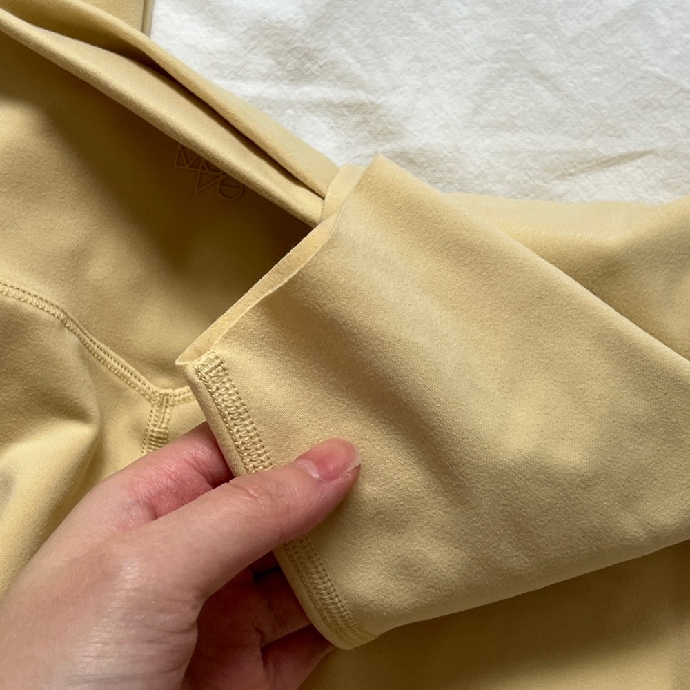 H&M Softmove Buttery Yellow Leggings Flare & Tapered - Picture 7 of 11